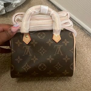 Logo Speedy Crossbody